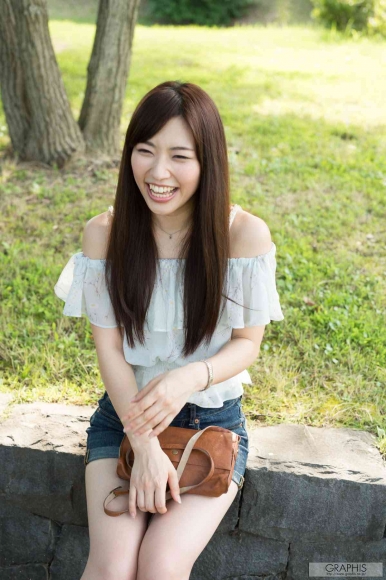 gra_masami-i_ltd_sp_007Taken in a situation having a date with Masami Ichikawa