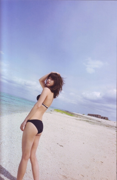 Risa Aragaki Morning Musume compilation swimsuit010