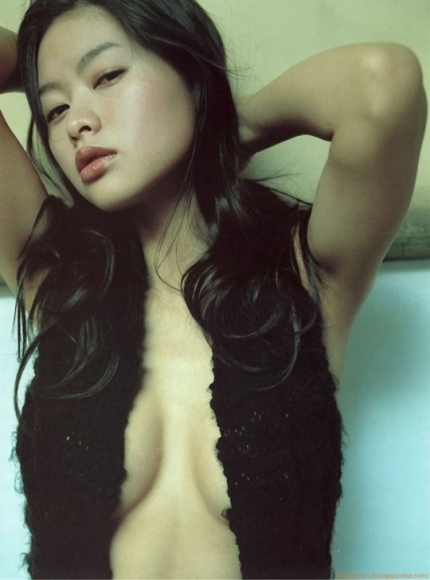Sayaka Yoshino 23 years old gravure swimsuit049