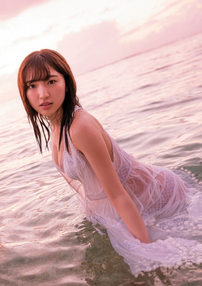 Moe Toyoda Swimsuit gravure006