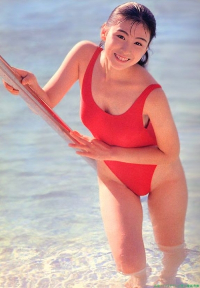 Hinagata Akiko Swimsuit Photobook055