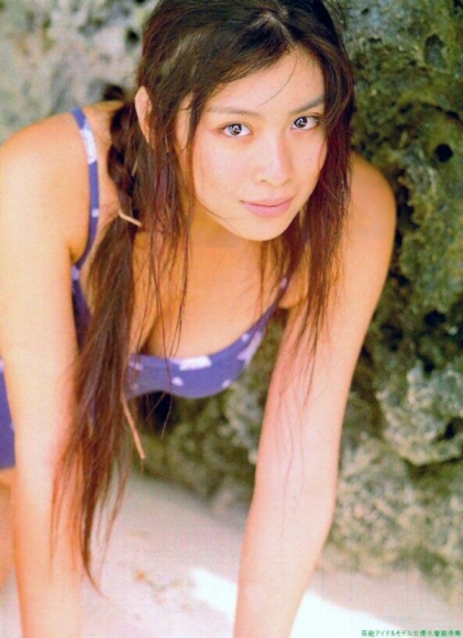 Hinagata Akiko Swimsuit Photobook073