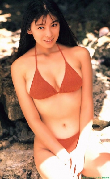 Hinagata Akiko Swimsuit Photobook091