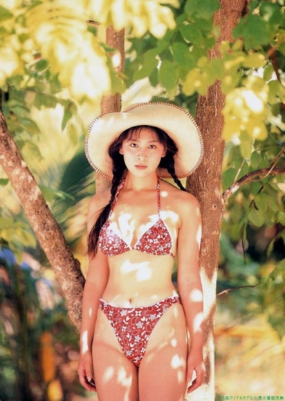 Hinagata Akiko Swimsuit Photobook092