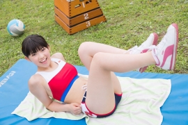 Beautiful girl in track and field club rew078