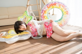 Risa Sawamura swimsuit bikini image summer mood at home002