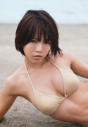 Actress Yumiko Shaku Swimsuit Gravure025