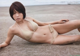 Actress Yumiko Shaku Swimsuit Gravure026