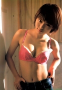 Actress Yumiko Shaku Swimsuit Gravure056