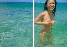 Take off everything and Yuko Oshima is an evolving swimsuit gravure042