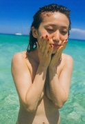 Take off everything and Yuko Oshima is an evolving swimsuit gravure043
