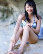 Yui Aragaki 17year-old first swimsuit with a dazzling real face034