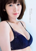 Mariie Iide gravure swimsuit picture revealing her superb neckline and slender bodywhich was unimaginablealthough she says she has no confidence in her body003