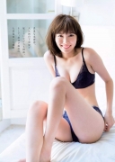 Mariie Iide gravure swimsuit picture revealing her superb neckline and slender bodywhich was unimaginablealthough she says she has no confidence in her body017