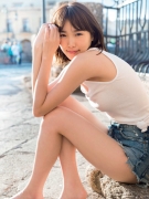 Mariie Iide gravure swimsuit picture revealing her superb neckline and slender bodywhich was unimaginablealthough she says she has no confidence in her body036