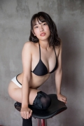 Satina Kashiwagi bikini picture black swimsuit bra white bathing suit pants031
