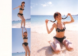 Asami Konno bikini picture from a girl to a woman in a swimsuit Morning Musume 2006012