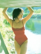 Actress Maki Horikita swimsuit gravure011