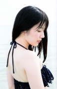 Popular voice actor Marei Uchida in a swimsuit in Okinawa023