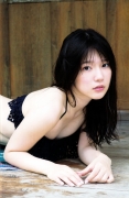 Popular voice actor Marei Uchida in a swimsuit in Okinawa026