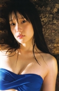 Popular voice actor Marei Uchida in a swimsuit in Okinawa089