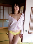 Who is the most beautiful and daring girl who suddenly appeared in the gravure world Tsubasa Hazuki gravure swimsuit picture069