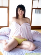 Who is the most beautiful and daring girl who suddenly appeared in the gravure world Tsubasa Hazuki gravure swimsuit picture084