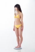 Hinako Tamaki Yellow Bikini019