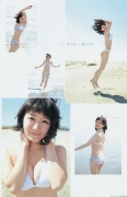 Sexy swimsuit gravure of Riho Yoshioka040