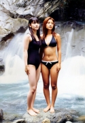 Sayumi Michishige Rika Ishikawa Black Swimsuit Black Bikini Images002
