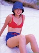 Ami Suzukis swimsuit gravure008