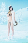 Nana Shirais leopard print bikini gravure005