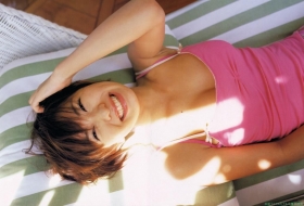 Swimsuit images of actress Yui Ichikawa b042