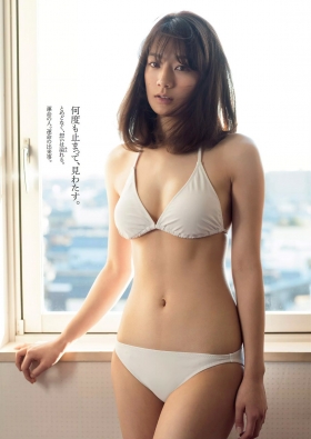 JLeague female manager and queen of the neckline Miki Sato swimsuit gravure006