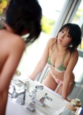 Voice Actor Artist Iida Riho Gravure Swimsuit Bikini Images046