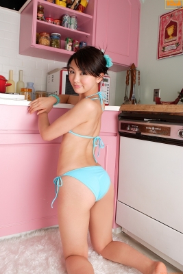Bijiri Den Rina Akiyama Mika Orihara Yuko Fukudome Gravure Swimsuit Images056