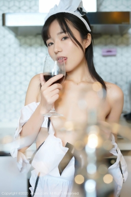 Yuka Kurai Cosplay Swimsuit-Style CostumeMaking Meals for Exposed Maids019
