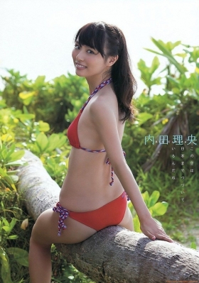 She is also an actress Rio Uchida slender swimsuit bikini image027