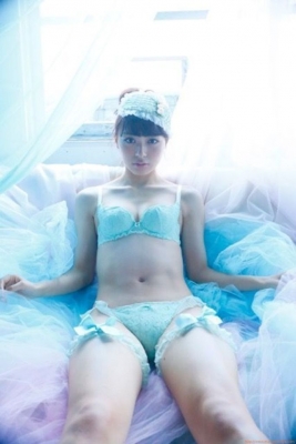 She is also an actress Rio Uchida slender swimsuit bikini image032