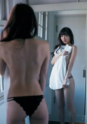 She is also an actress Rio Uchida slender swimsuit bikini image038