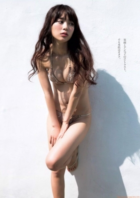 She is also an actress Rio Uchida slender swimsuit bikini image050