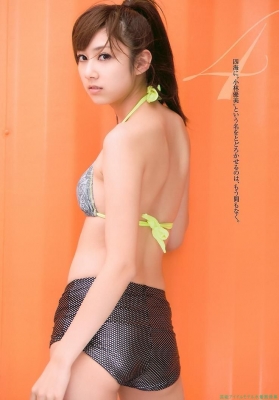 61 pictures of Yumi Kobayashi in a swimsuit she is also a fashion model013