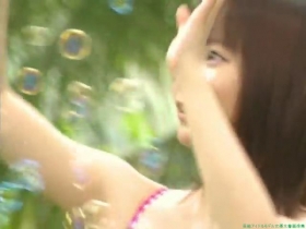 Shoko Nakagawa Soap bubbles and pink bikini019