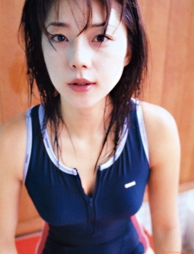 Miho Yoshioka Swimsuit Bikini Image001