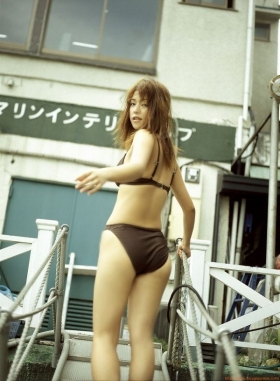 Miho Yoshioka Swimsuit Bikini Image083