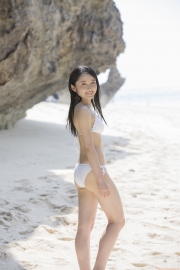 Chisaki Morito Gravure Swimsuit ImagesThe moment whenshe goes from 16 to 17 years old Morning Musume006