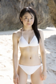 Chisaki Morito Gravure Swimsuit ImagesThe moment whenshe goes from 16 to 17 years old Morning Musume026