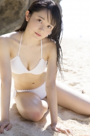 Chisaki Morito Gravure Swimsuit ImagesThe moment whenshe goes from 16 to 17 years old Morning Musume029