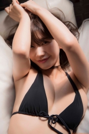 Yuka Ogura gravure swimsuit images lingerie at the end of the beehive complete preservation edition030