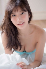 Yuka Ogura gravure swimsuit images lingerie at the end of the beehive complete preservation edition044